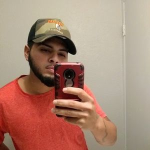 Meet your Posher, Efrain